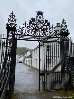 Highlands Dunkeld Gate and Village