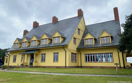 Corolla Whalehead Exterior