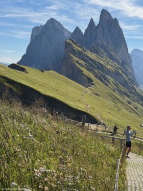 Ortisei Seceda Ridgeline 10 yards after the photo line