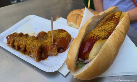 Vienna Wurst Stand Curry and Hot Dog